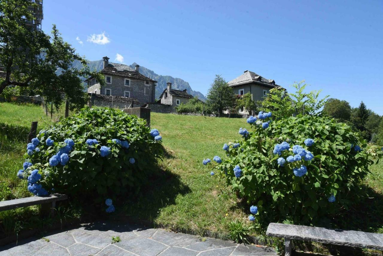 Hotel Antico Intragna Eksteriør bilde
